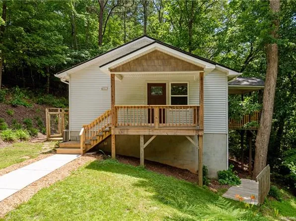 116 W View Ave, Black Mountain, NC 28711