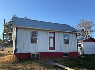 310 D St, Stapleton, NE 69163