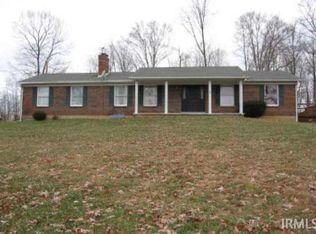 909 S Liberty Church Rd, Pekin, IN 47165