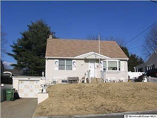 2nd image of 24 Louis St