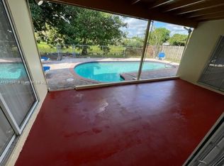 891 SW 66th Ave, Pompano Beach, FL 33068