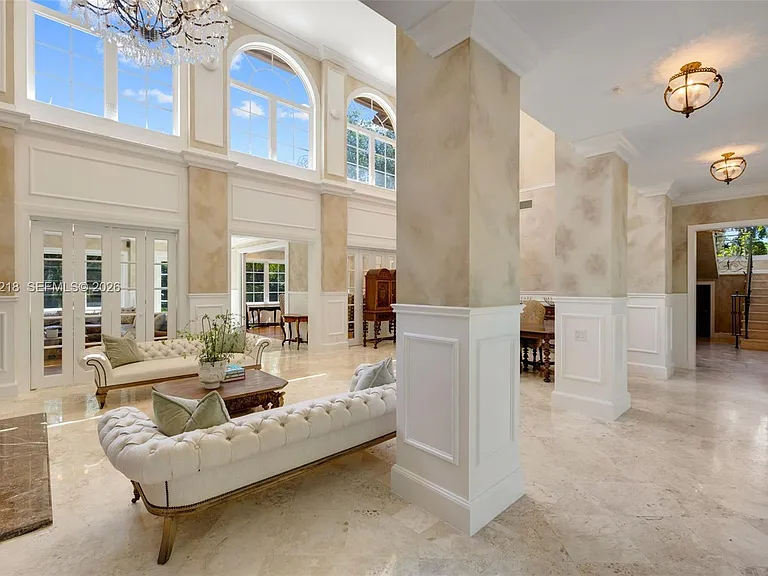 6905 SW 75th Ave — Photo 9
