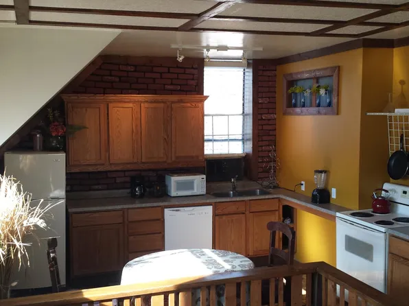 1136 E 100 S APT 3, Salt Lake City, UT 84102