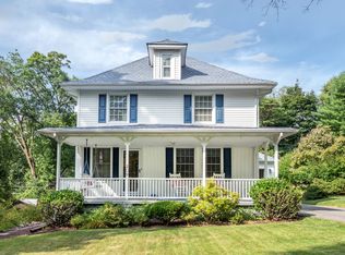 209 Mahwah Rd, Mahwah, NJ 07430