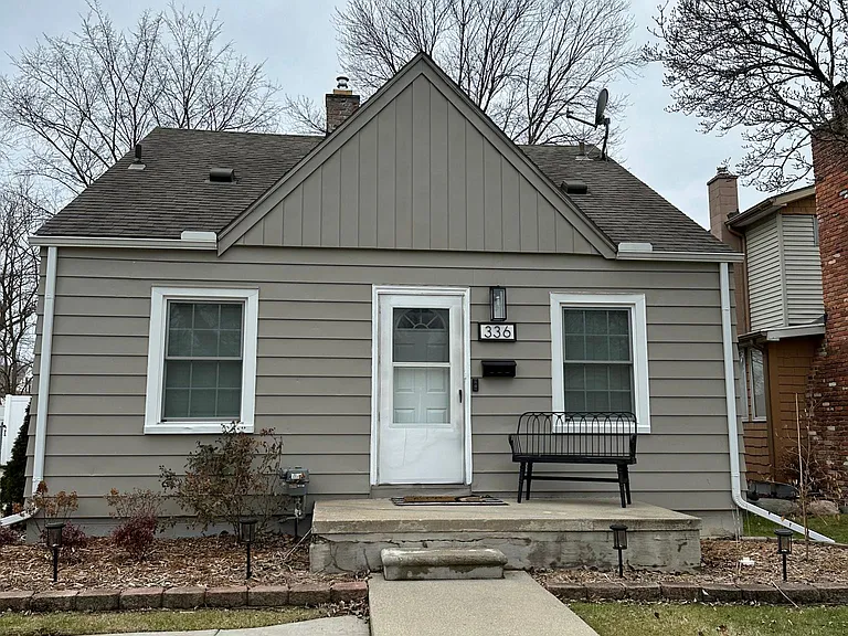 336 S Marias Ave — Photo 1