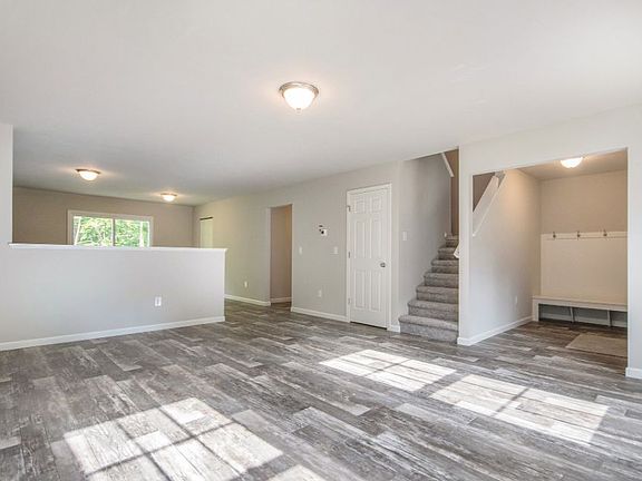 2nd image of 10620 Woodbushe Dr SE