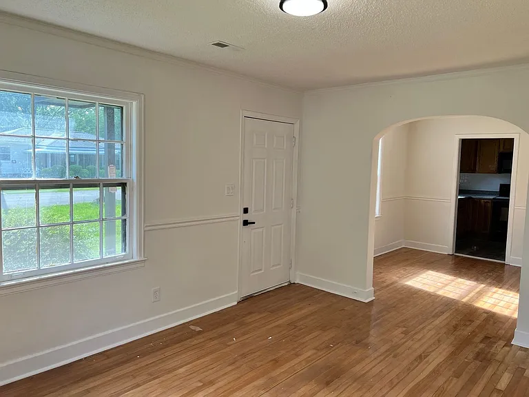1604 Truman Ave — Photo 4