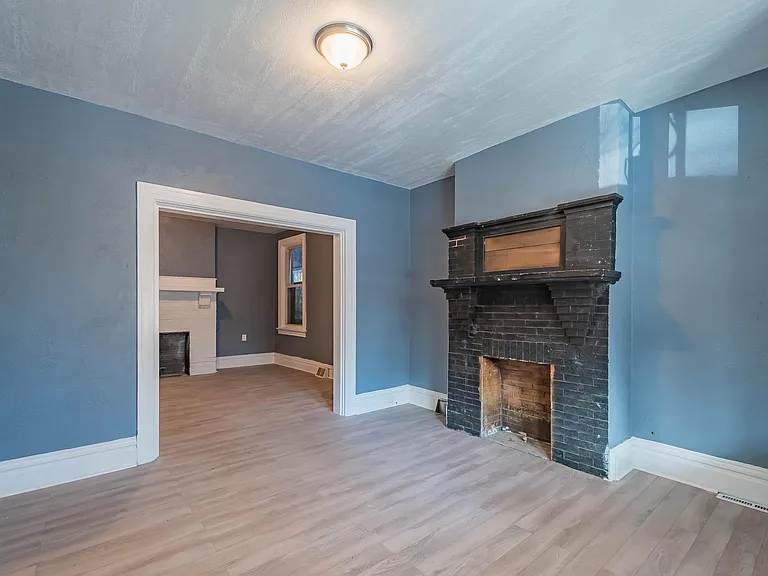 435 N Graham St — Photo 8
