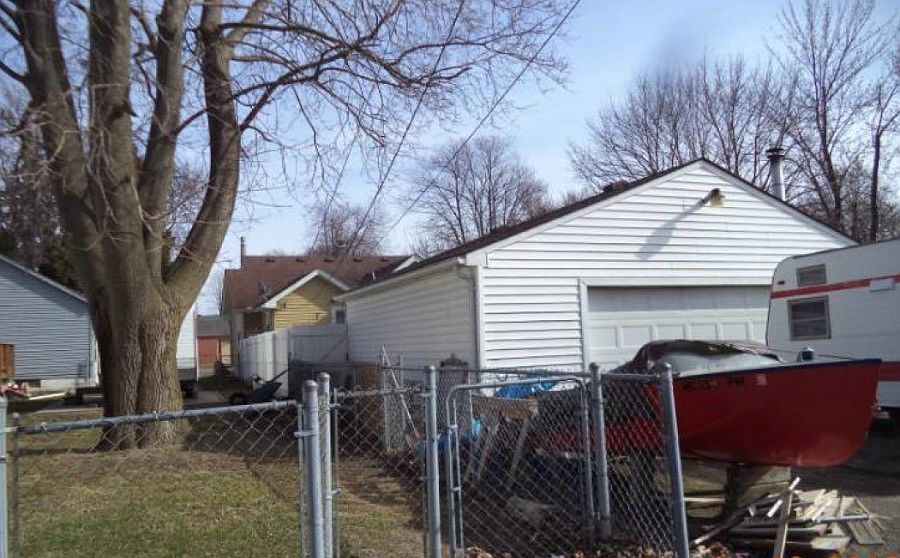 2nd image of 36641 Alfred St