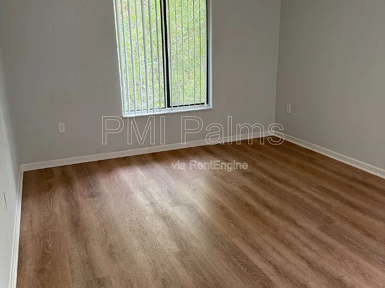 1236 Pine Ridge Cir W #G3 — Photo 8