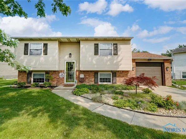 2565 Eden East Dr, Northwood, OH 43619