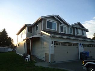 902 8th St SE UNIT A & B, Puyallup, WA 98372