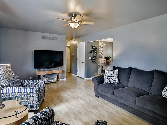 5th image of 3704 Capron Dr