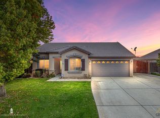 9101 Great Harvest Dr, Bakersfield, CA 93313