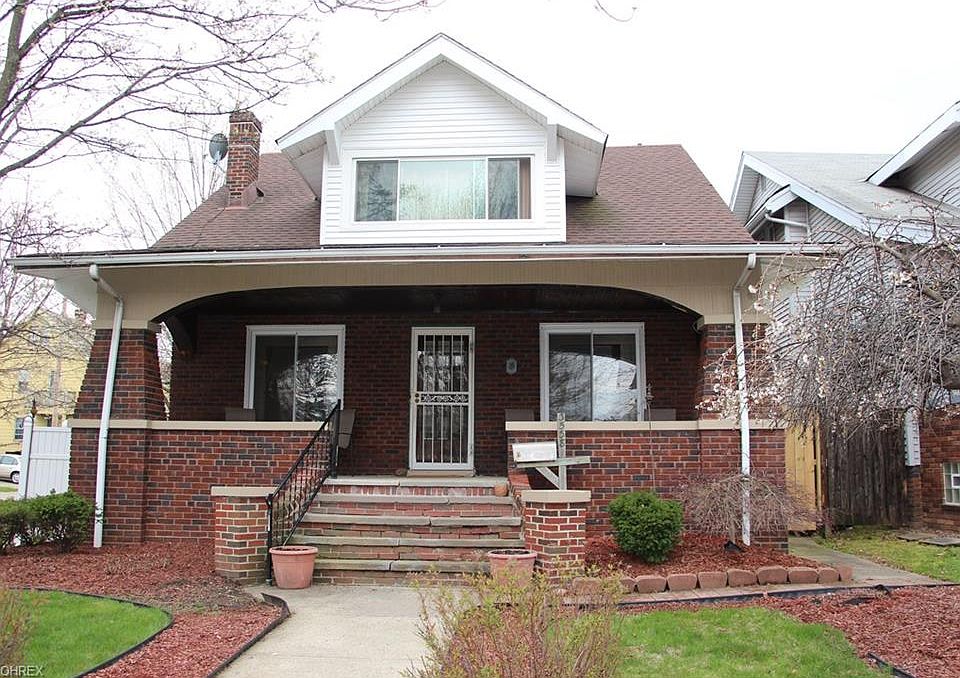 1st image of 3538 W 120th St