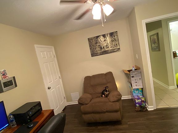 2nd image of 44051 Lake Village Dr