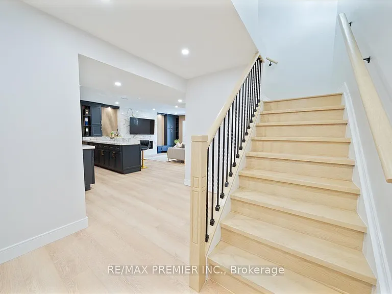 157 Jeanne Dr — Photo 36