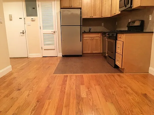 Rented by NY Space Finders Inc. | media 2