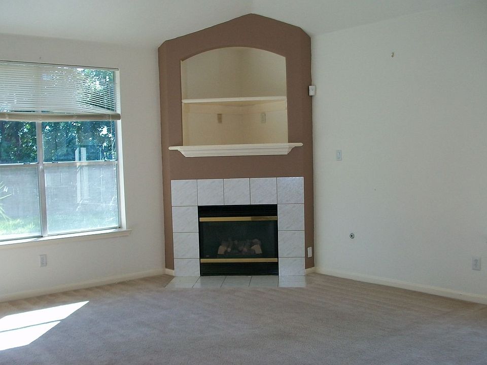 Faux Marble Fireplace w/TV Niche