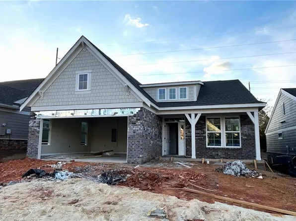 130 Laurel Farms Ln, Dallas, GA 30157