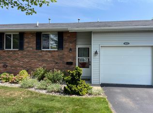 1822 Dairy Ln, Grand Haven, MI 49417