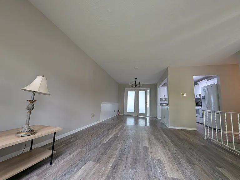 6521 Cadbury Dr — Photo 9