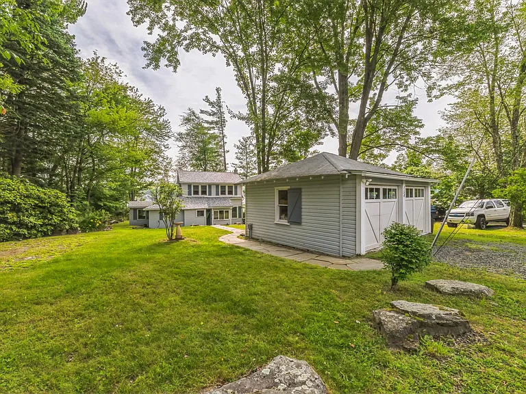 154 Sunset Ave — Photo 38