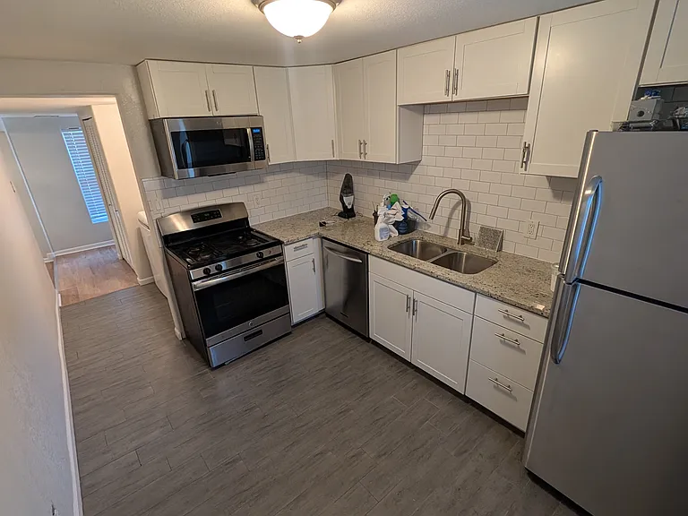 1679 Robb St #A — Photo 8