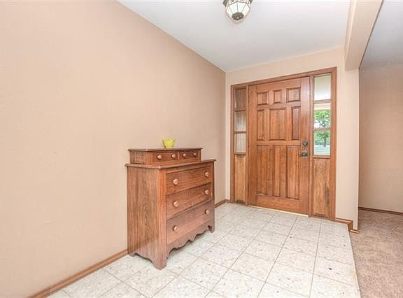 4th image of 1924 Great Oaks Dr