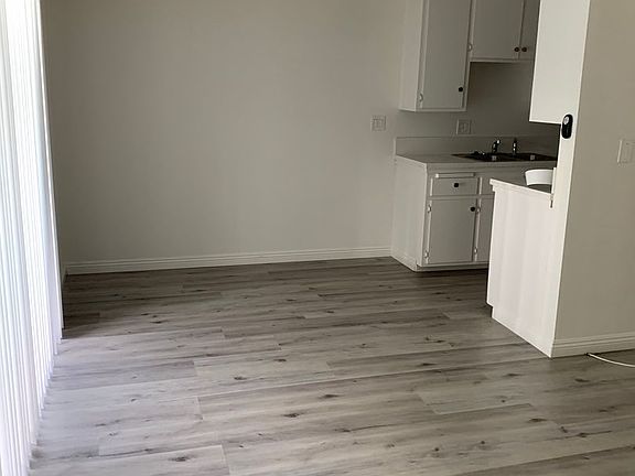 2nd image of 1502 Wellesley Ave #8-103