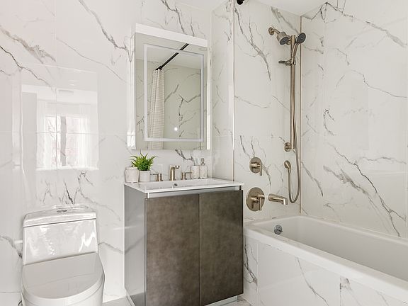 5th image of 2971 Shell Rd #608