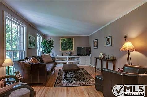 3rd image of 767 Rodney Dr
