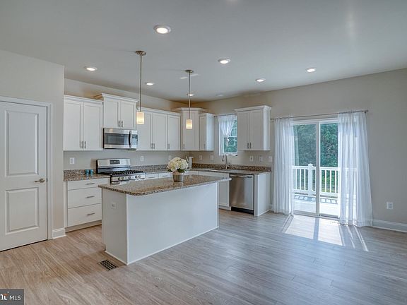 5th image of 35141 Wright Way