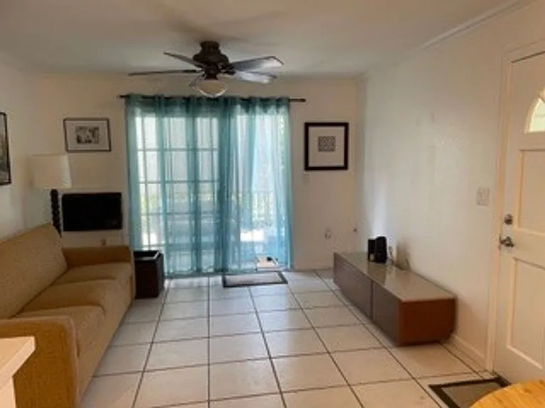 160 Keonekai Rd #1-103 — Photo 5
