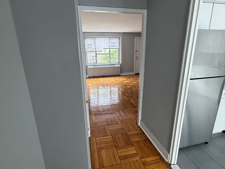 64-19 194th Ln #C — Photo 5