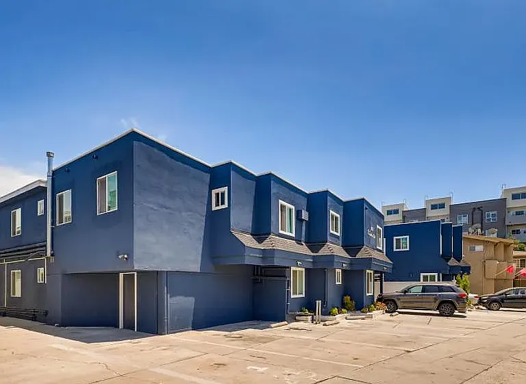 2830 S Sepulveda — Photo 58