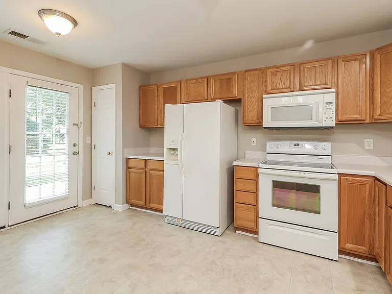 11931 Creek Turn Dr — Photo 9