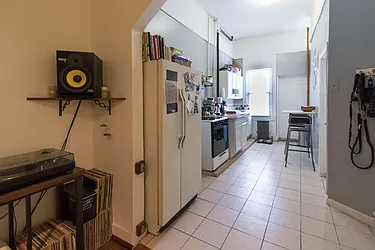 Rented by Joel Weisz, LREB