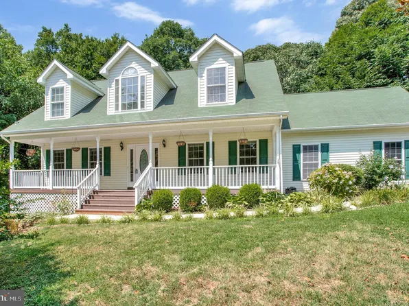 8625 Thornberry Ct, Owings, MD 20736