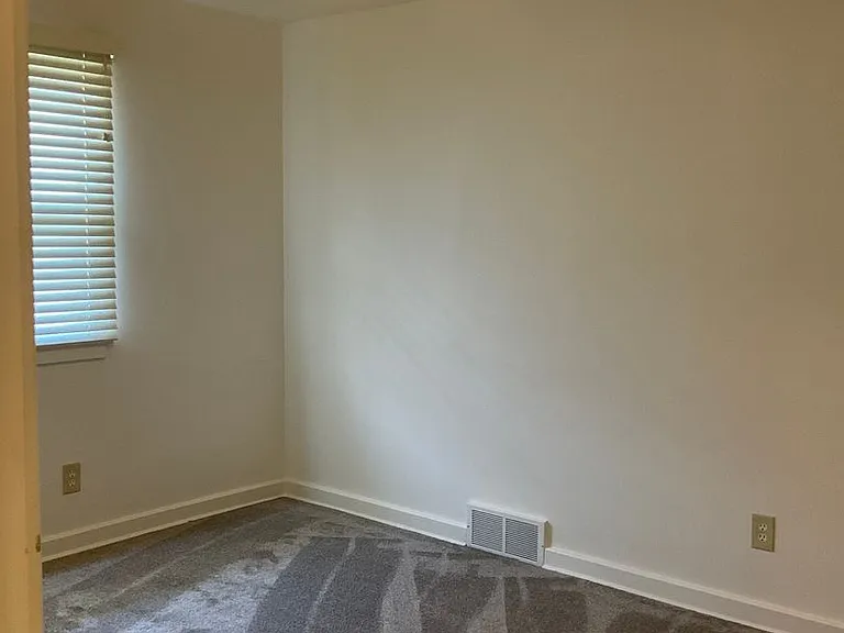 3003 Pennwood Rd — Photo 9