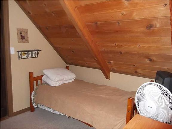 4th image of 491 Santa Barbara Ave