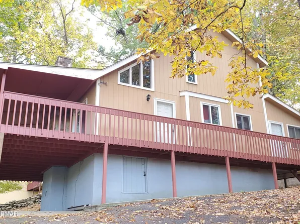 5721 Decker Rd, Bushkill, PA 18324