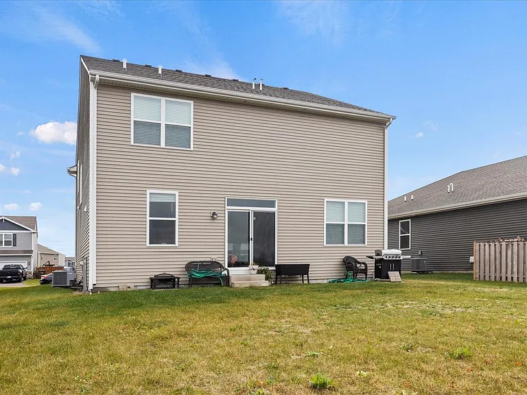1596 Dublin Dr — Photo 15