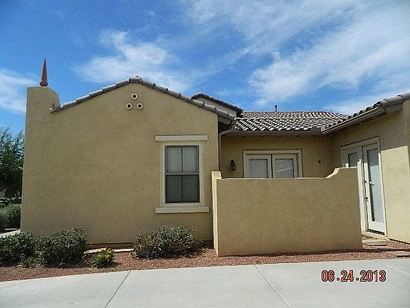 There's a Courtyard!