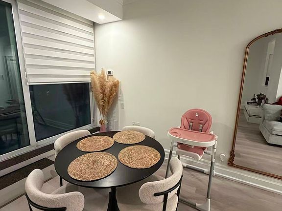 5th image of 2067 Lake Shore Blvd W #203