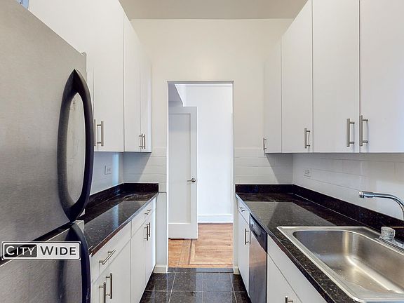4th image of 104 E 81st St APT 5F