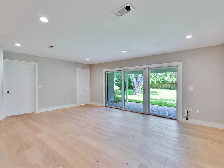 6203 Cary Dr — Photo 12