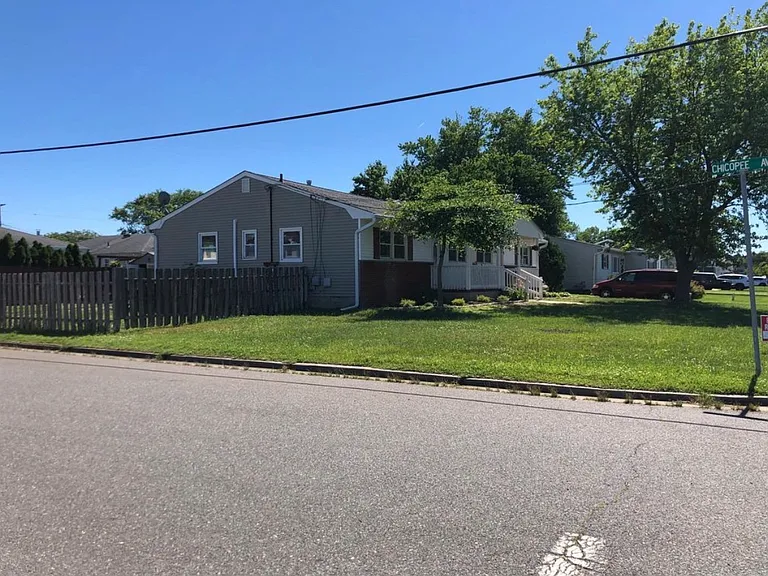 3208 Cohocton Ave — Photo 5