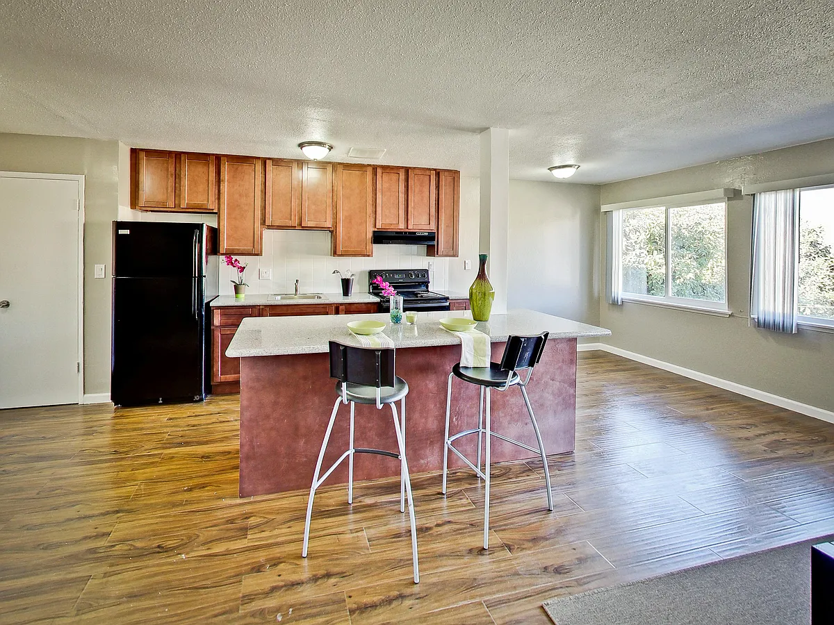 Floor plan Floor Plan C 2BR 1BA