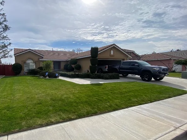 5911 Playa Del Sol Ct, Bakersfield, CA 93313